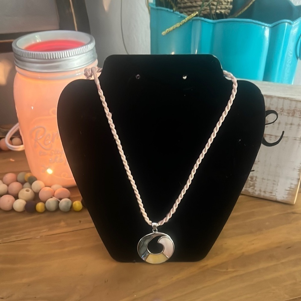 Women’s Necklace